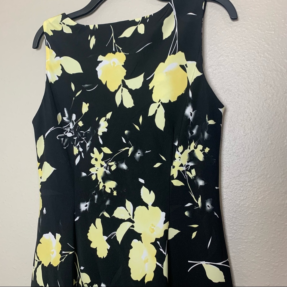 Floral elegant Studio I mid length dress petite - Picture 4 of 4